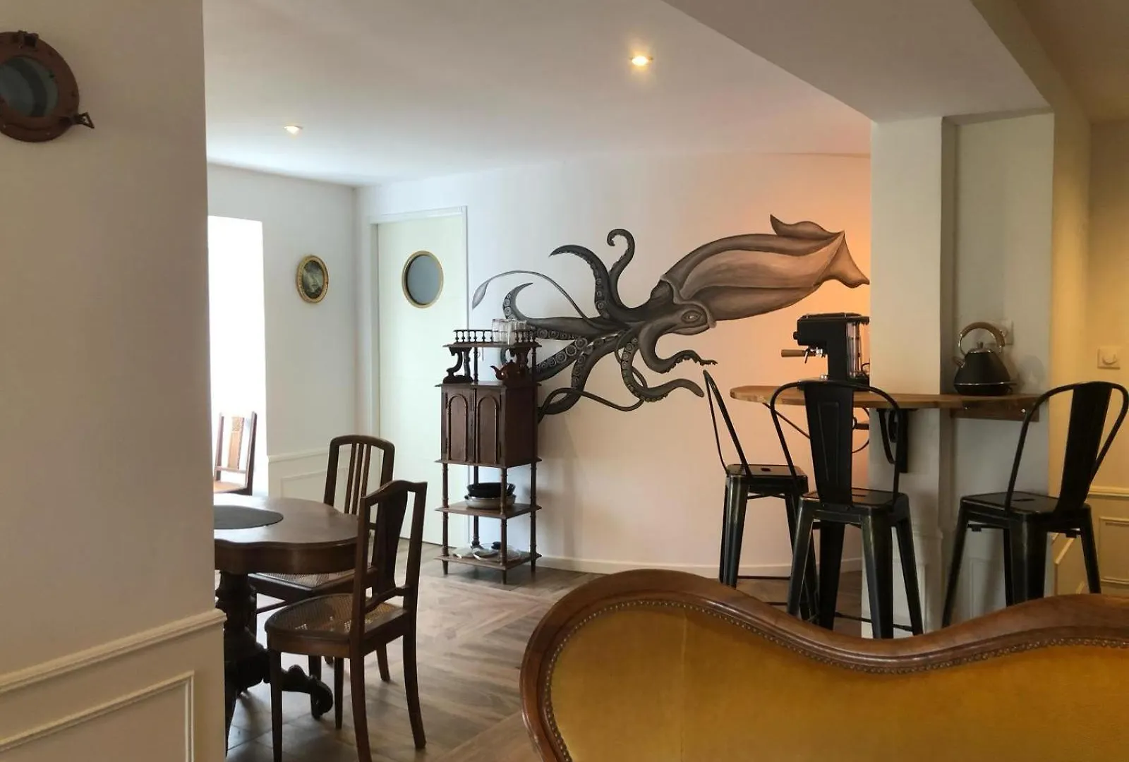 Holiday home Gite Jules Verne Saint-Sauveur-de-Montagut France